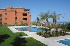 Frontline, luxury golf property