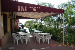 Fully furnished, ready to open café-bar