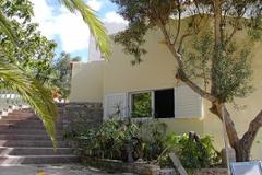 Newly renovated 3 bedroom villa with pool