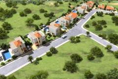 This luxury detached villa is tucked away in a quiet residential area of the hig...